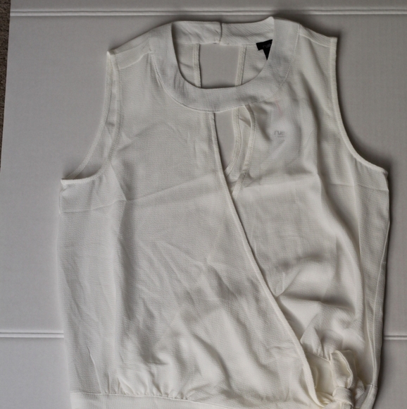 Rue21 Small White Surplice Keyhole Woven Knit Tank Top - Picture 7 of 11